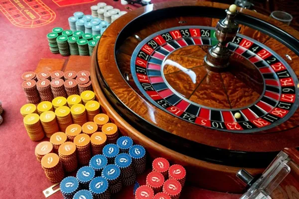 Sử dụng chiến lược Hedging (Bảo hiểm)